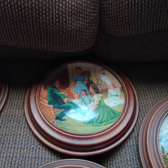 Sound of Music Plate Collection (Missing Plate #7) and Broadway Album - Picture 10 of 16